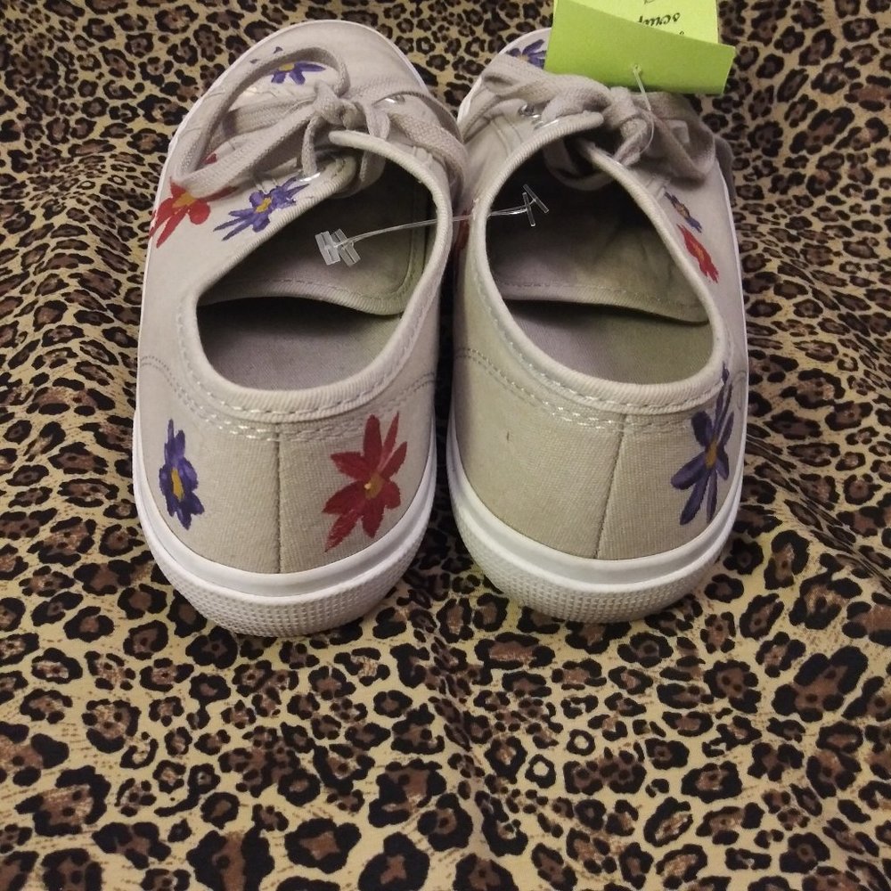 1776 Size 8 Old Navy Upcycled Sneakers - Picture 5 of 7